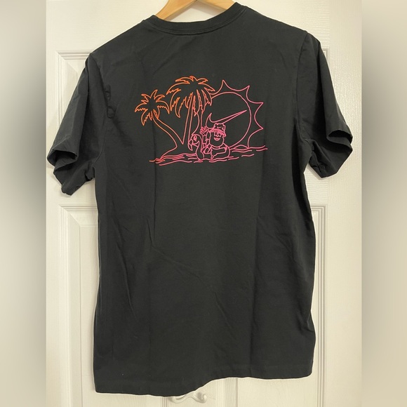 Nike Men’s Black Tee with Vibrant Logo - Picture 3 of 3